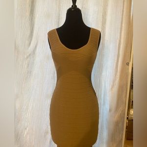 AURA nude bandeau body con dress